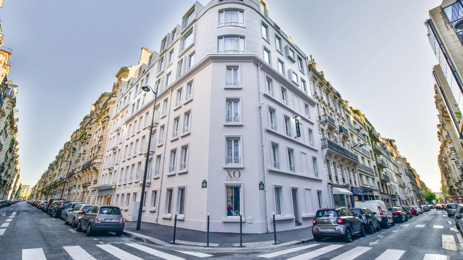 10 Hôtels Familiaux près de la Tour Eiffel : Le Guide Complet
